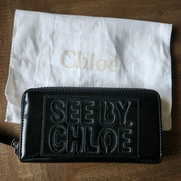 See by Chloe Black Patent wallet/clutch - Picture 1 of 15